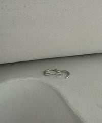 Body Wave 2F Ring