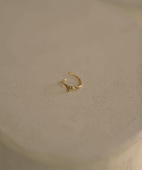 K10Symbol C DIA S Earcuff