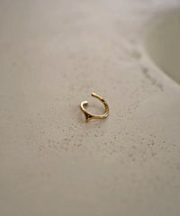 K10Symbol C S Earcuff