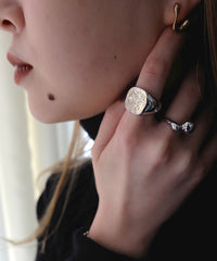 Briller Signet Square M Ring