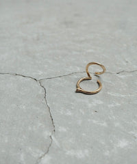 K10Symbol Z S Earcuff