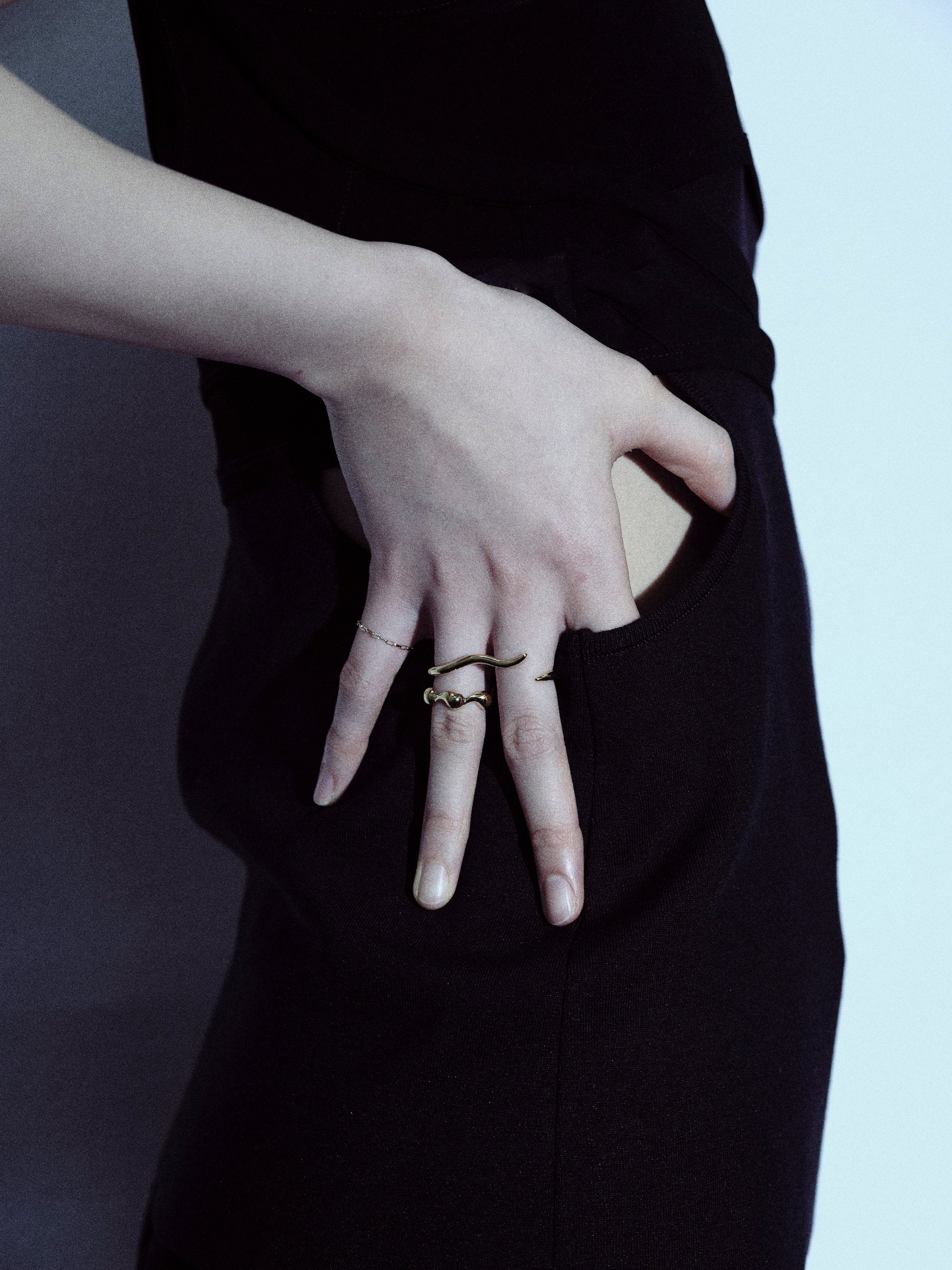 26SS COLLECTION – un by Tomoyo Yoshida | 公式オンラインストア