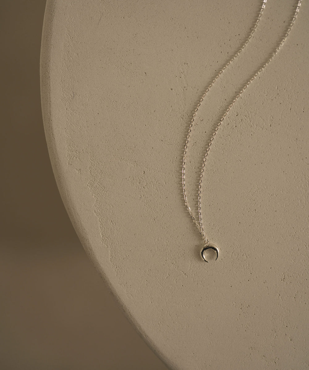 NECKLACE – un by Tomoyo Yoshida | 公式オンラインストア