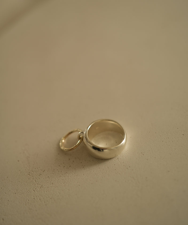 Frost W Circle1 Ring