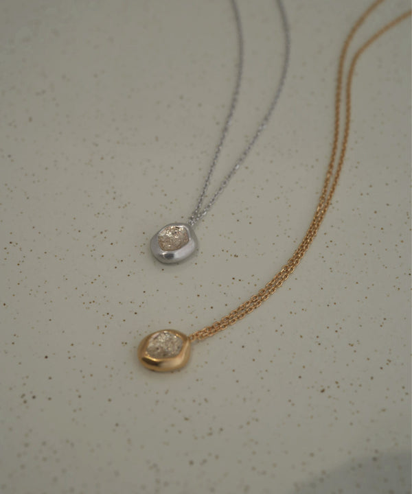 Briller Pebble M Necklace