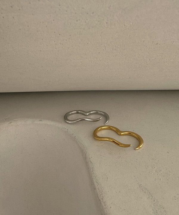 Body Wave 2F Ring