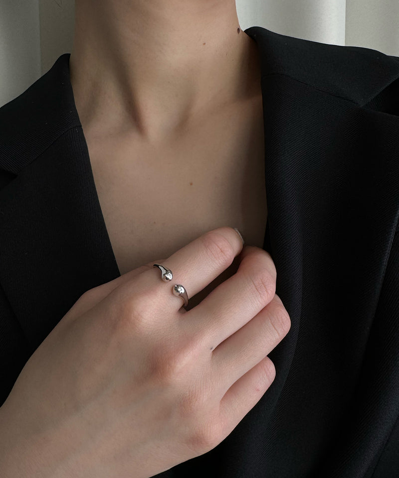 Symbol Mère F Ring