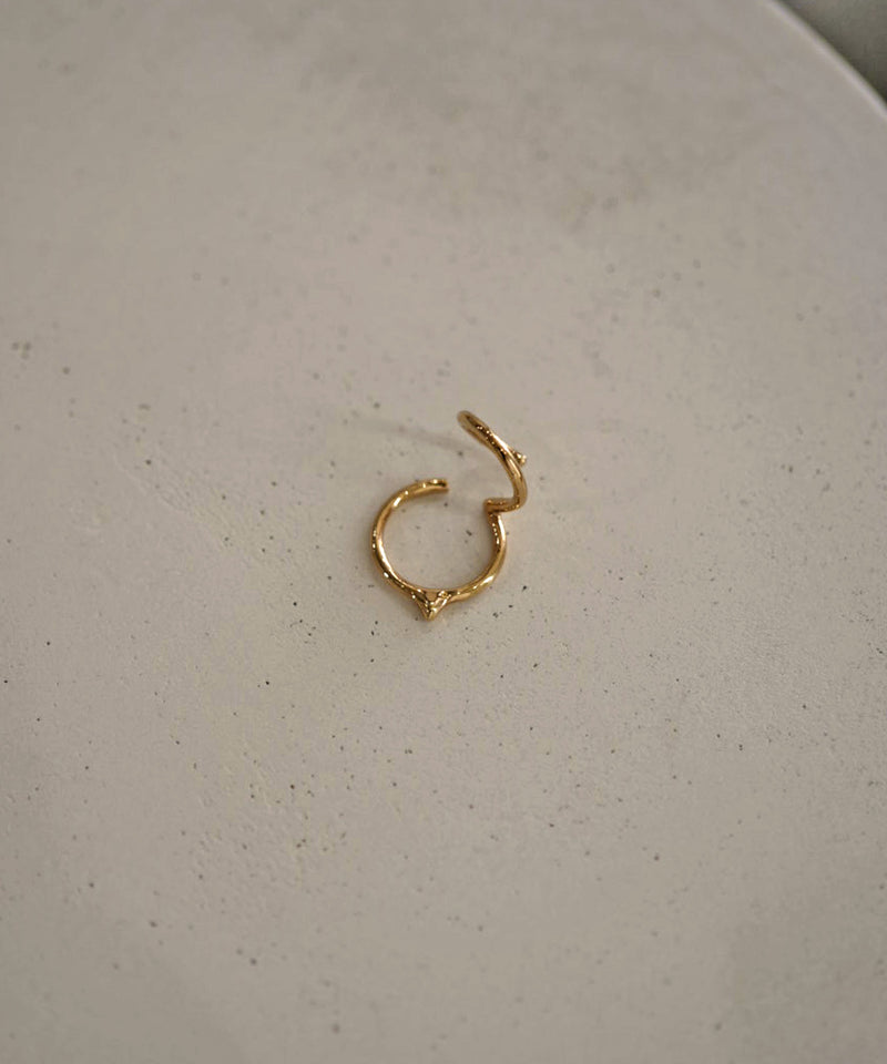 K10Symbol Z S Earcuff