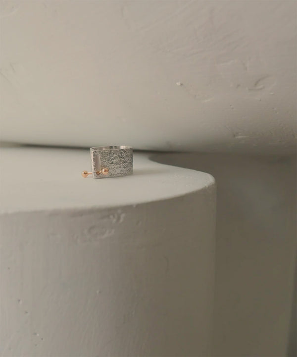 Sol K10 I Shape W Ring