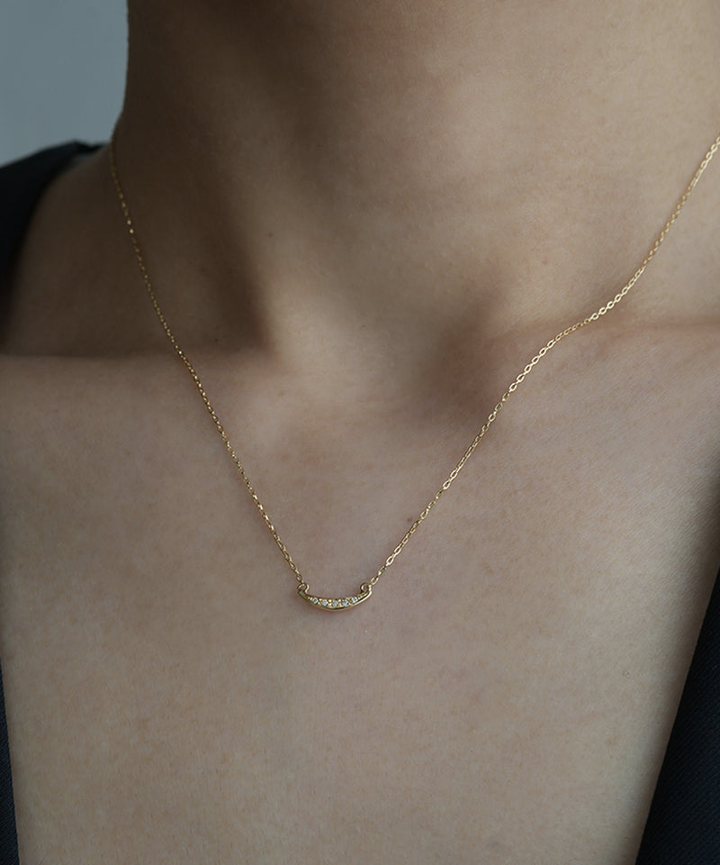 K10Body Crescent DIA XS Necklace