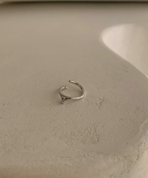Symbol C S Earcuff
