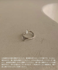 Symbol C S Earcuff