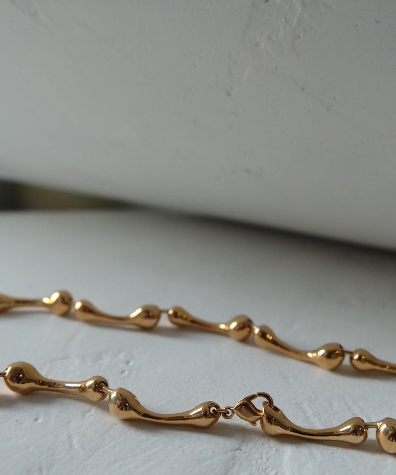Cellule 15 Necklace
