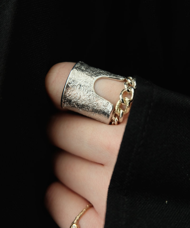 Sol Rock W Ring
