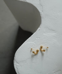 Cellule V S Earrings