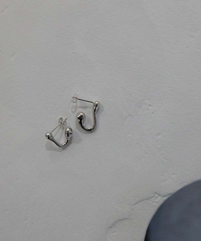 Symbol Mère U Pierced
