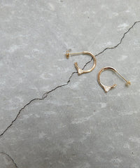 K10Symbol Hoop DIA S Pierced