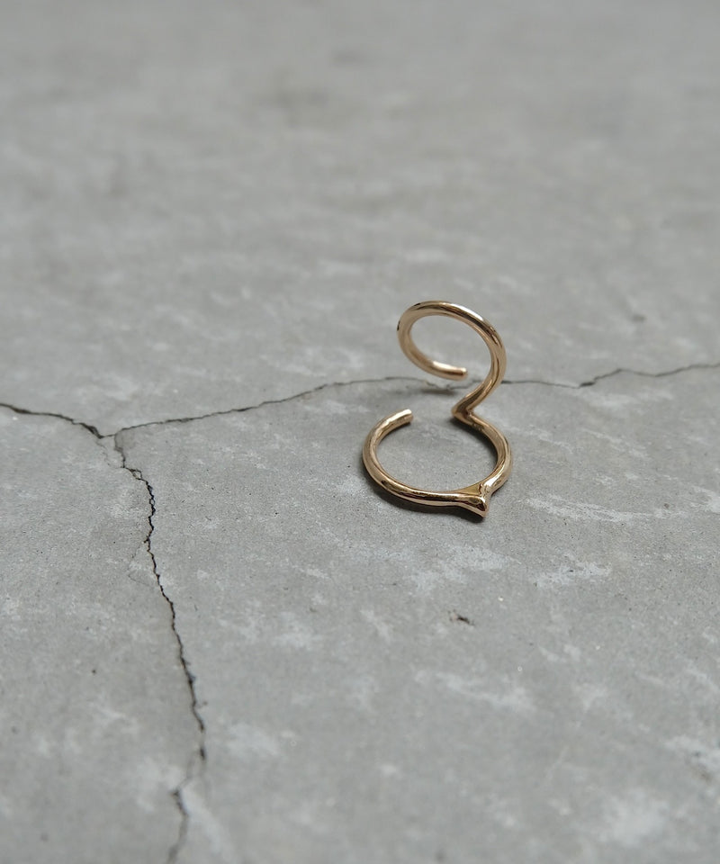 K10Symbol Z S Earcuff