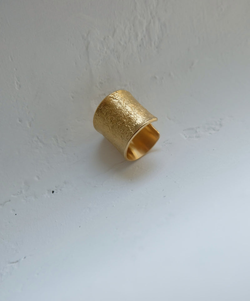 Sol Rock W Ring