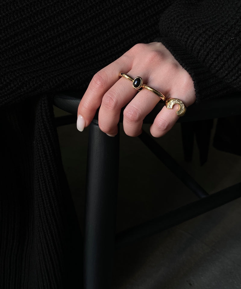 Briller Signet Horseshoe P Ring