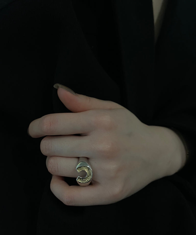 Briller Signet Horseshoe S Ring
