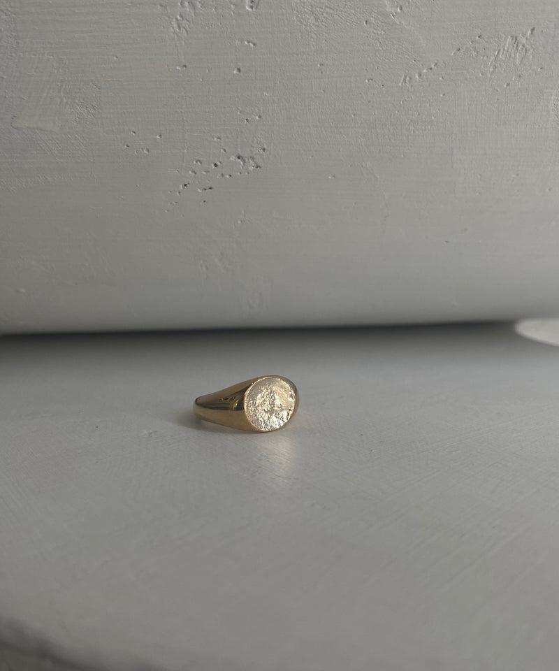Briller Signet Round S Ring