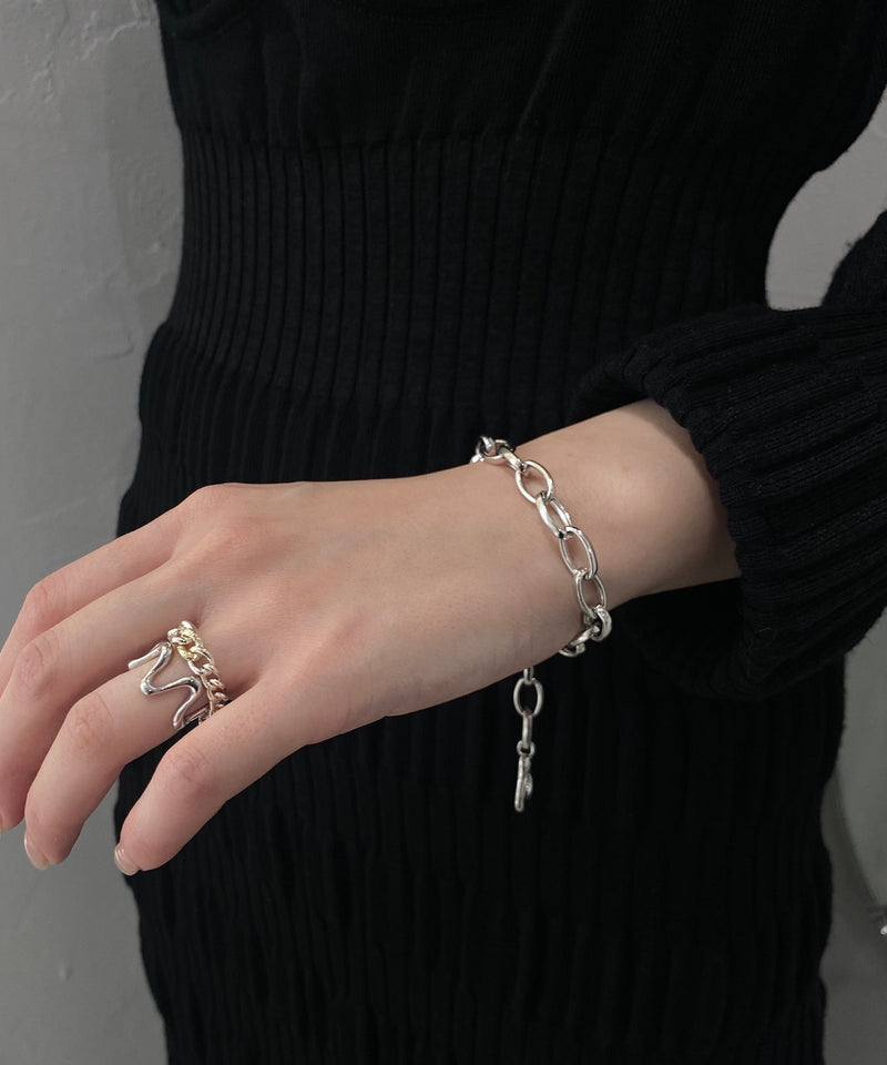 Body Wave M Ring