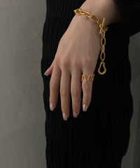 Body Wave M Ring
