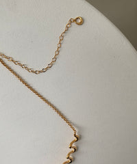 Body Wave M Necklace
