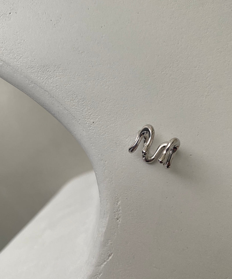 Body Wave S Earcuff
